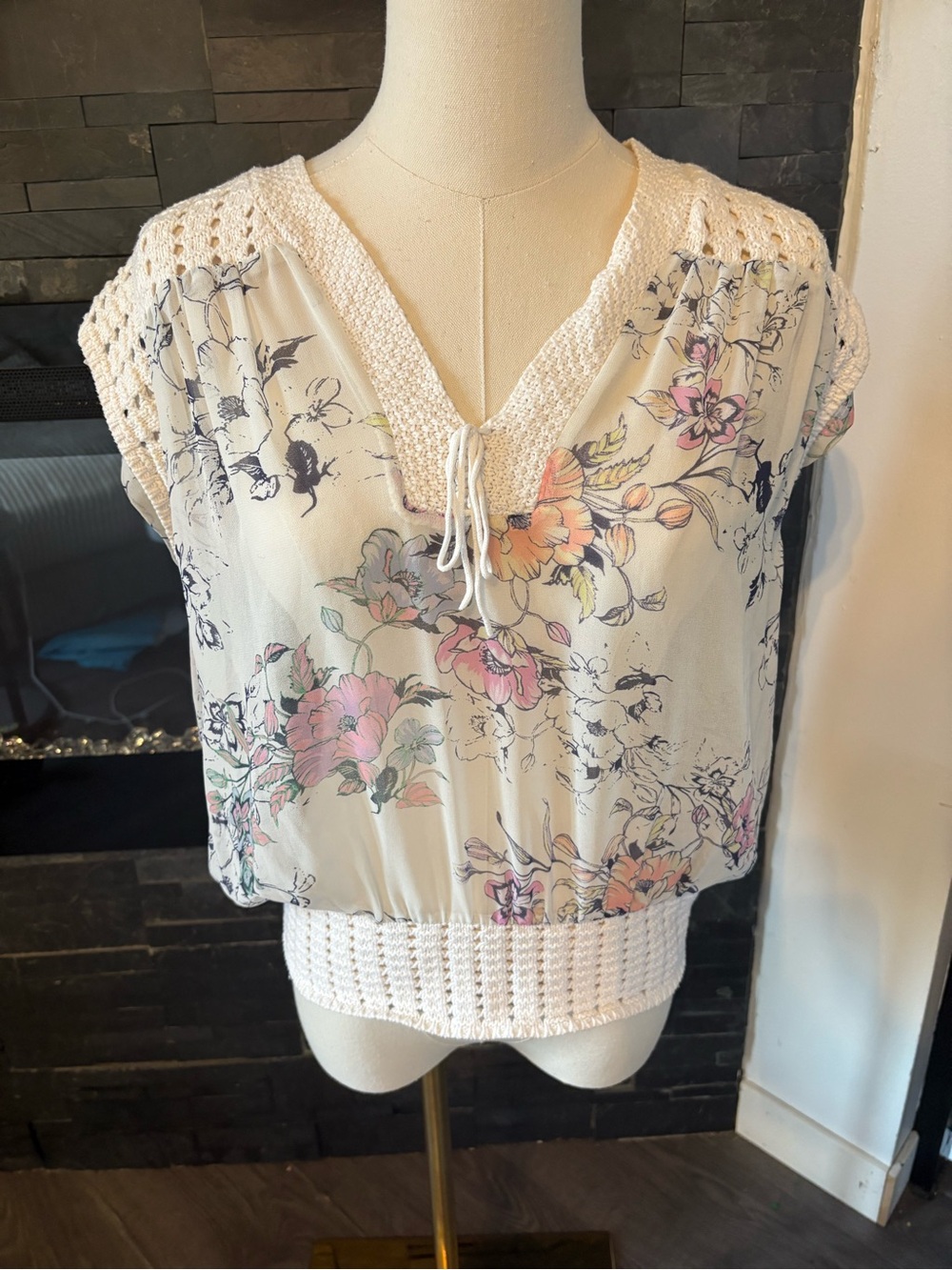 Beautiful Guess Cream Floral Crochet-Trim Blouse